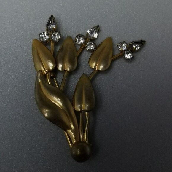 Vintage Gold Tone Rhinestone Leaf Brooch, Retro 50s Style Lapel Pin, Estate - Picture 2 of 6